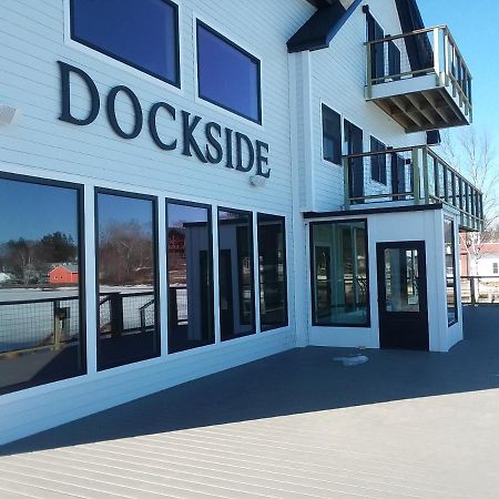 Dockside Inn And Tavernグリーンビル エクステリア 写真